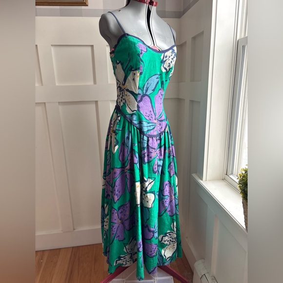 Dresses & Skirts - Vintage Linen/Cotton Green & Purple Floral Women's Dress Size Medium